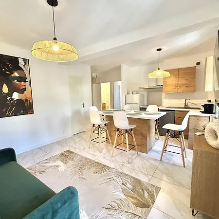 2 Pieces Proche Centre-ville & Plage, Climatise, Parking Inclus - Fr-1-61-645 Apartamento