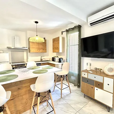2 Pieces Proche Centre-ville & Plage, Climatise, Parking Inclus - Fr-1-61-645 Apartamento *